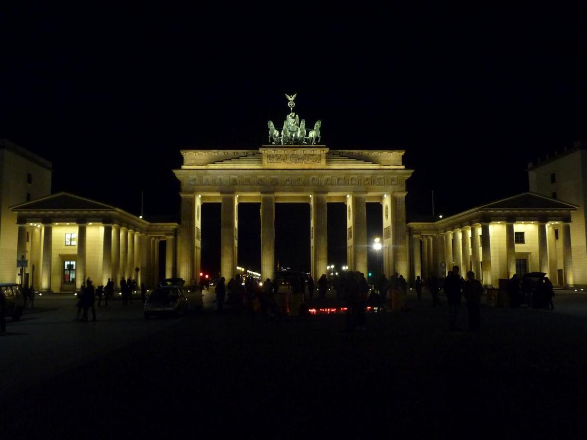 Appartement Apartment&rooms Near Brandenburg Gate Berlijn